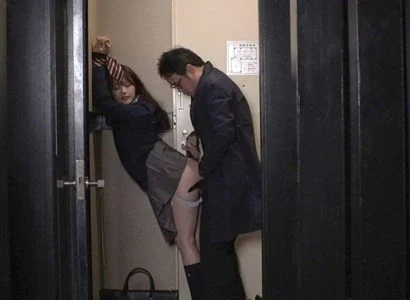 Giáo Viên Trung Niên Địt Học Sinh Minami Trong Khách Sạn Tình Yêu